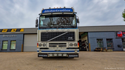 20251019-Tom-Holding-00267